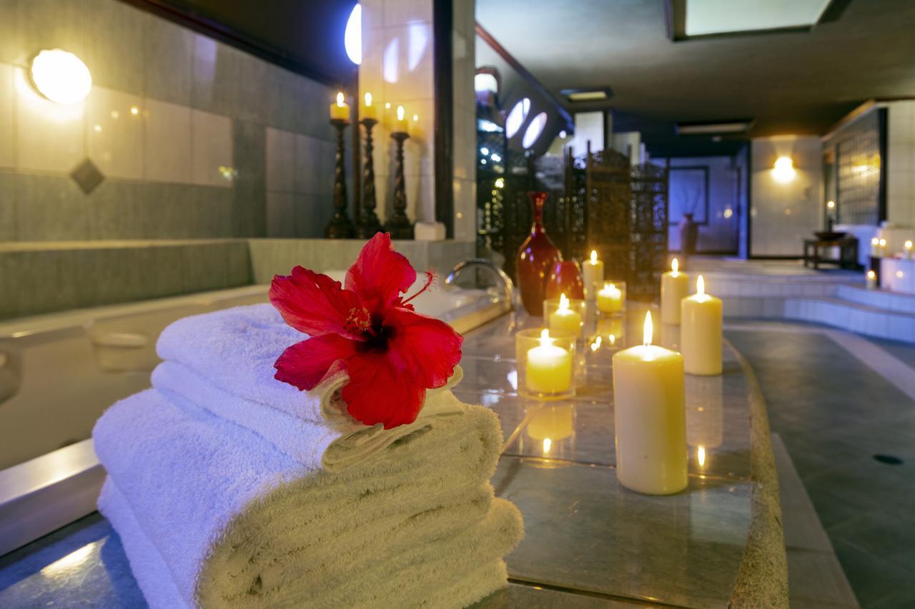 Black Rock Le Grand Courlan Spa Resort Adults Only מראה חיצוני תמונה