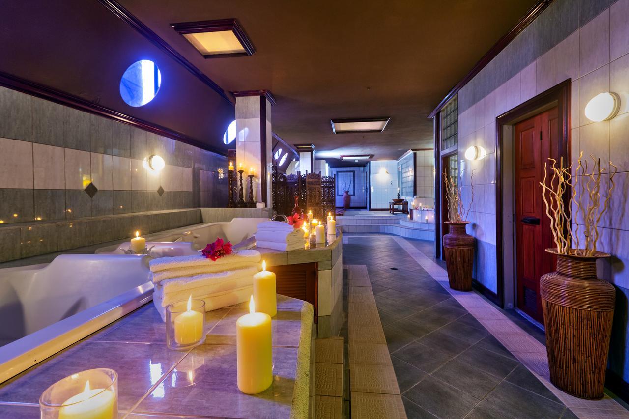 Black Rock Le Grand Courlan Spa Resort Adults Only מראה חיצוני תמונה